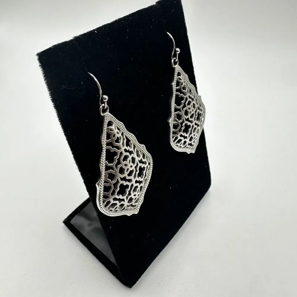 Retired Kendra‎ Scott Addie Silver Drop/Dangle earrings in Silver filigree!